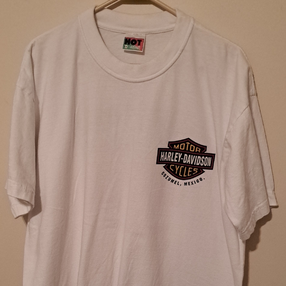 White Tee with Harley Davidson Logo.  Size XXL.